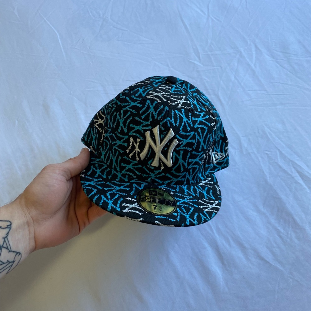 ‼️RARE DESIGN‼️ New Era NY Yankees fitted hat